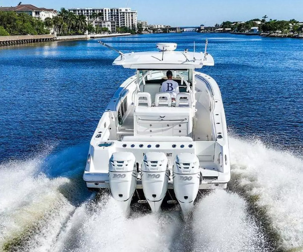37 ft Boston Whaler