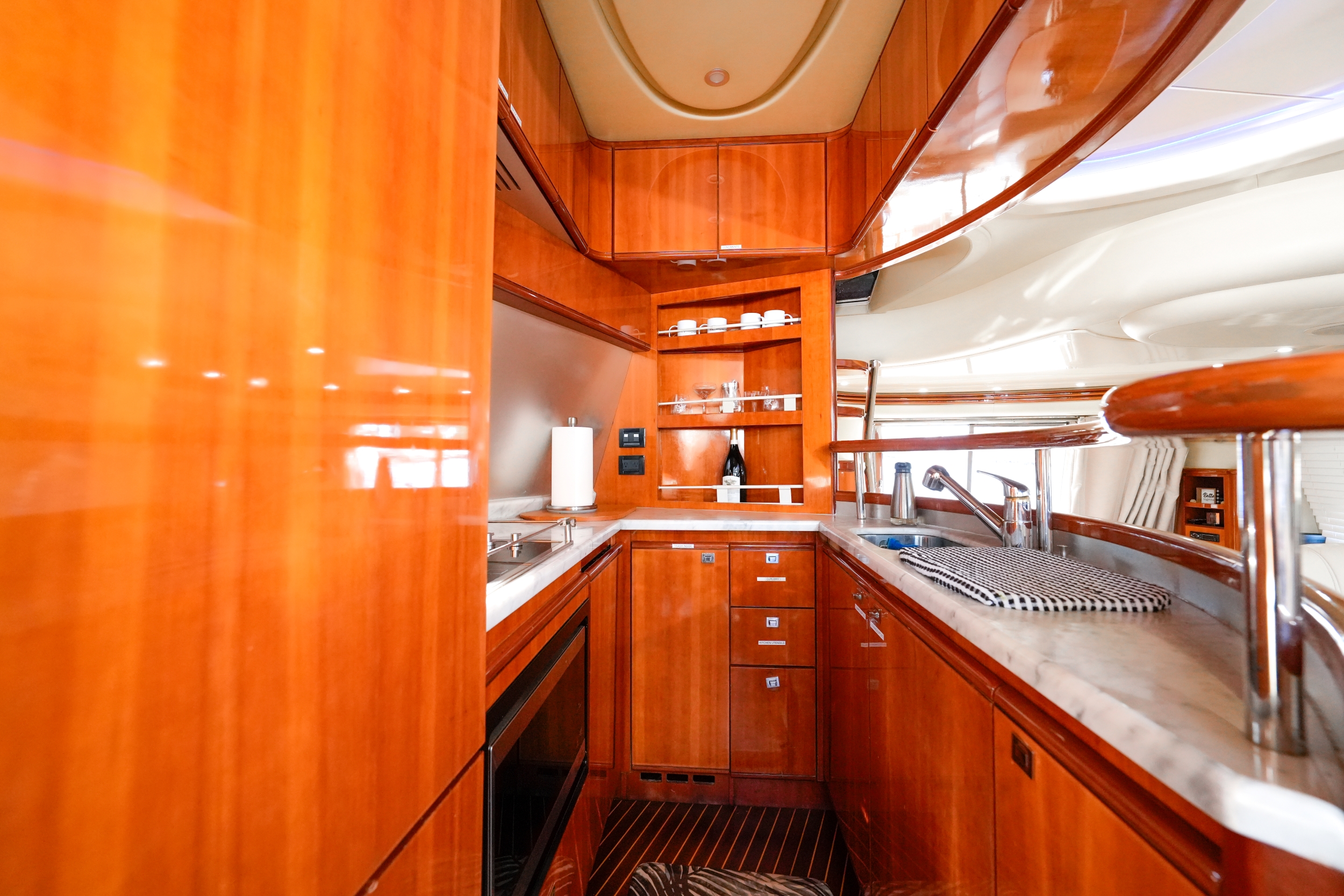 70ft Azimut