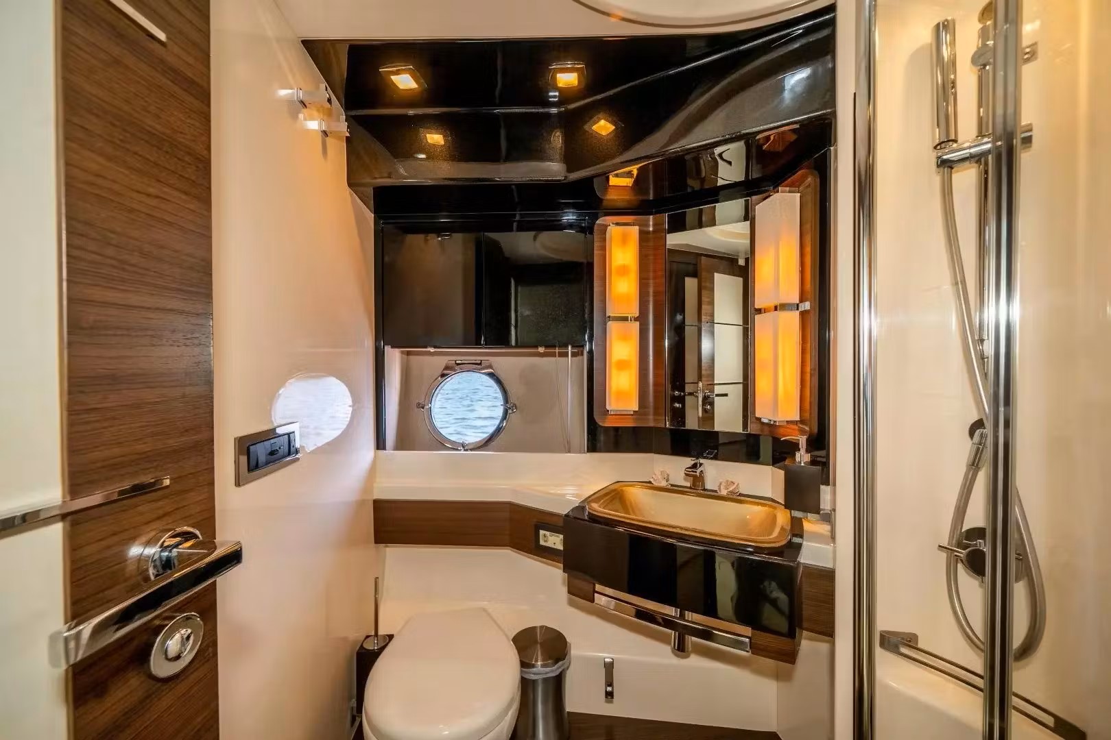 72ft Azimut LUX