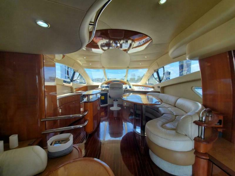 57ft Azimut Lux Flybridge