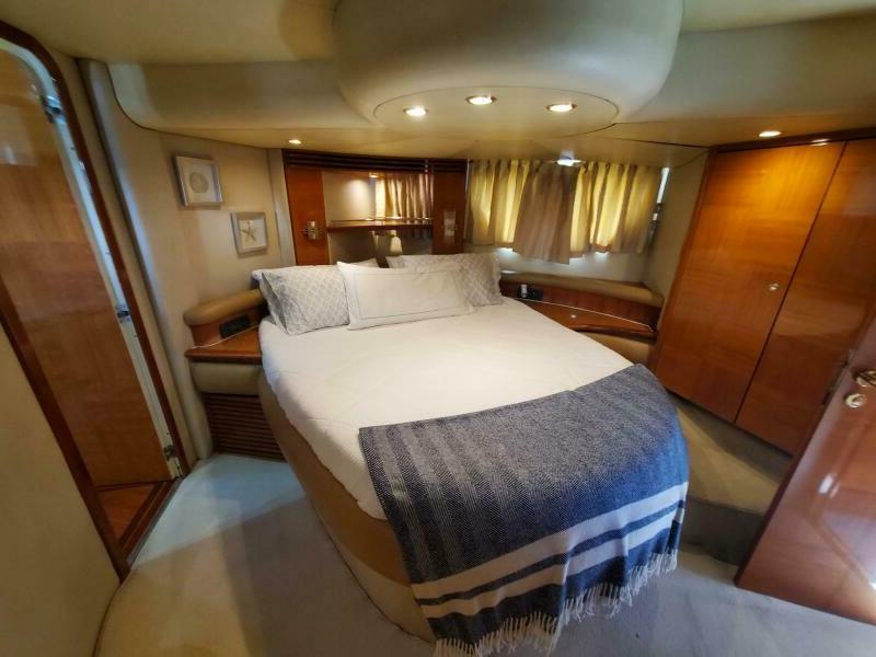 57ft Azimut Lux Flybridge