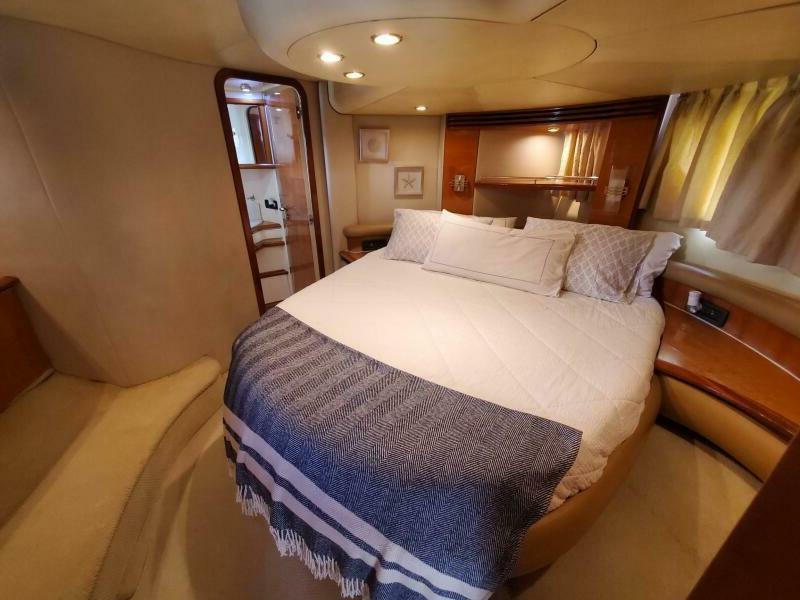 57ft Azimut Lux Flybridge