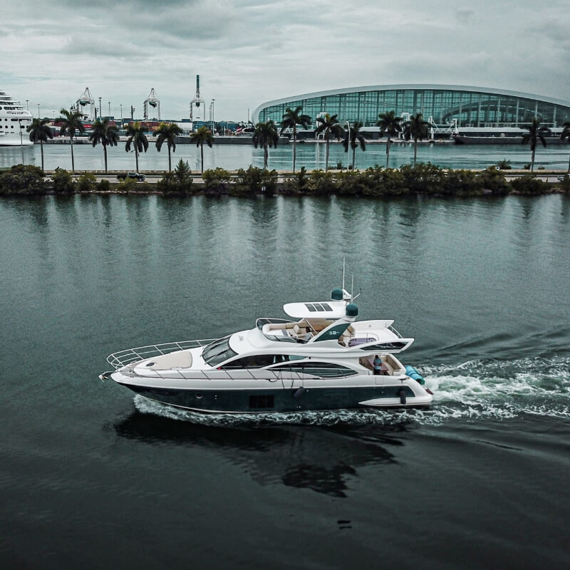 60 ft Azimut