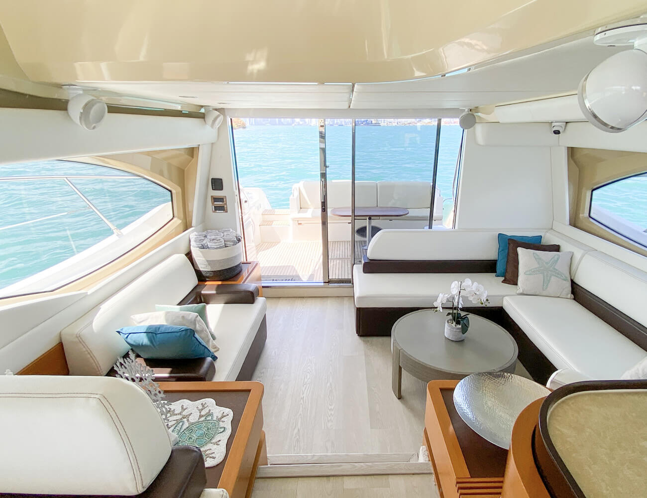 60 ft Azimut