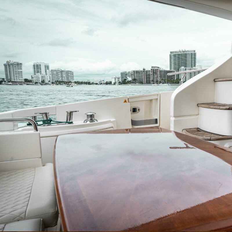 60 ft Azimut
