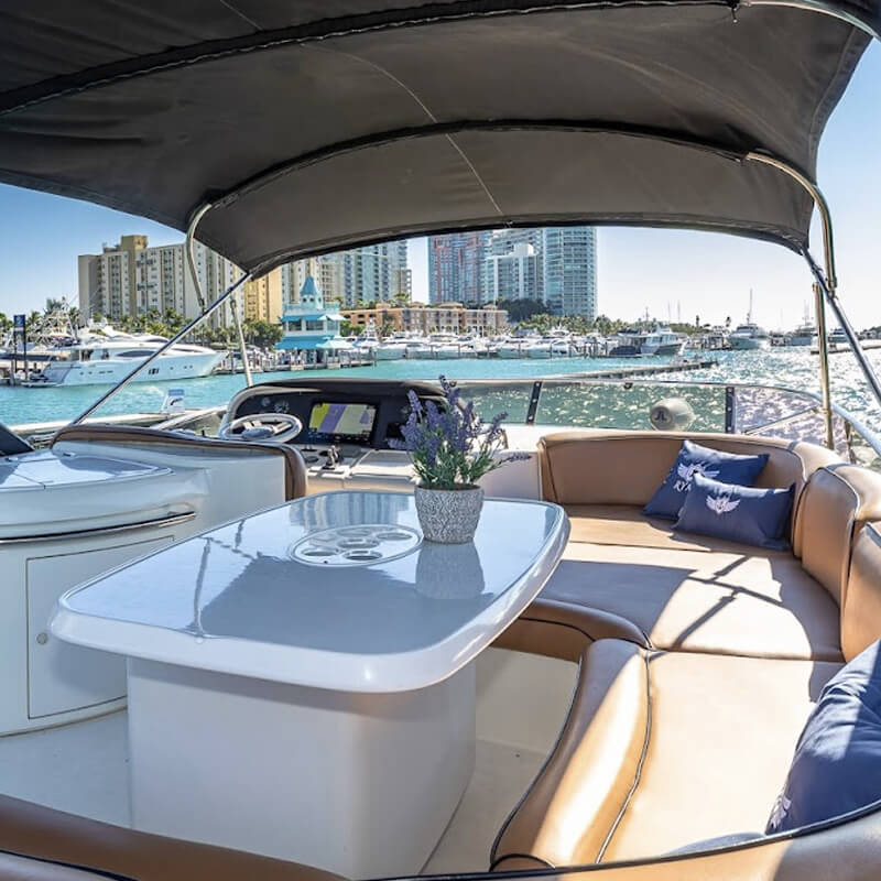 62 ft Azimut