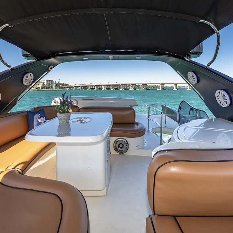 62 ft Azimut