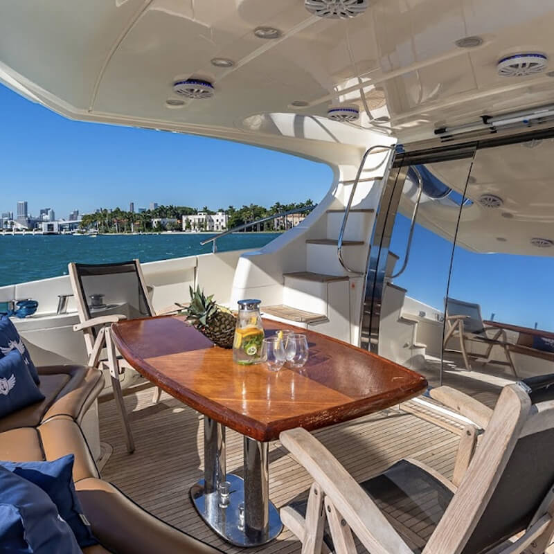 62 ft Azimut