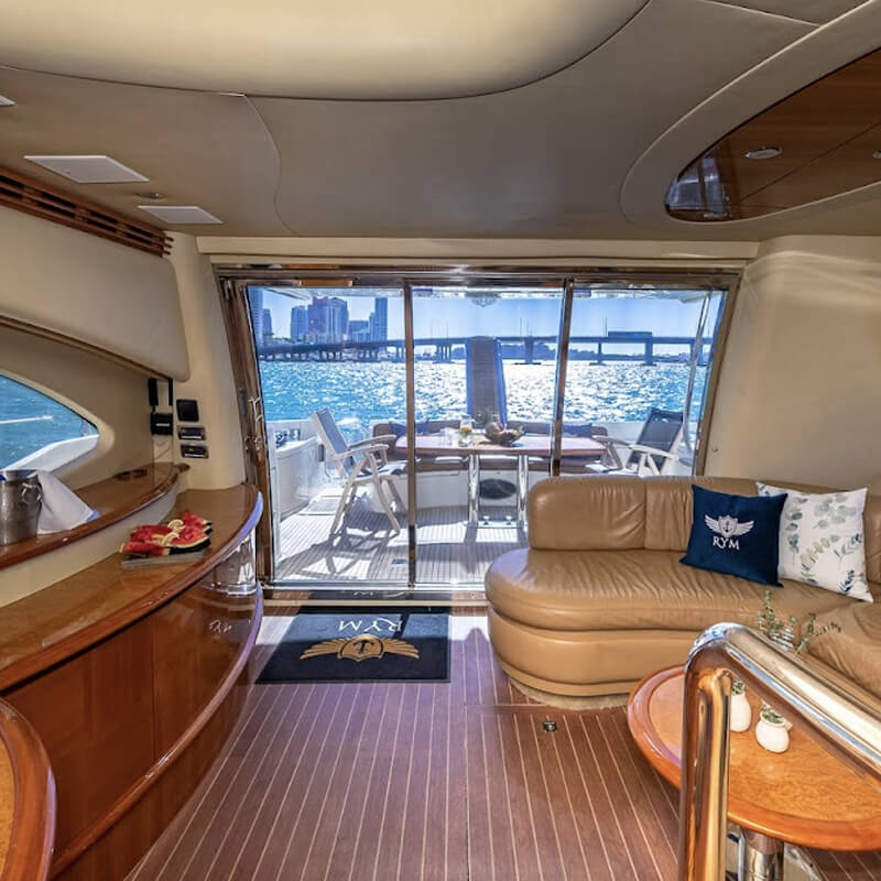 62 ft Azimut