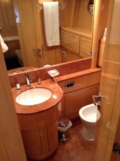 2008 Mangusta 72 75ft