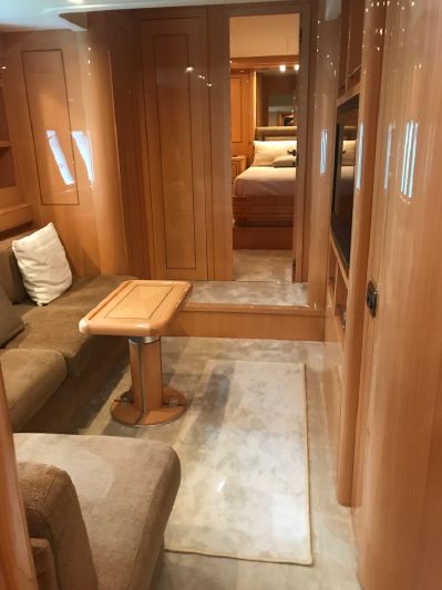 2008 Mangusta 72 75ft