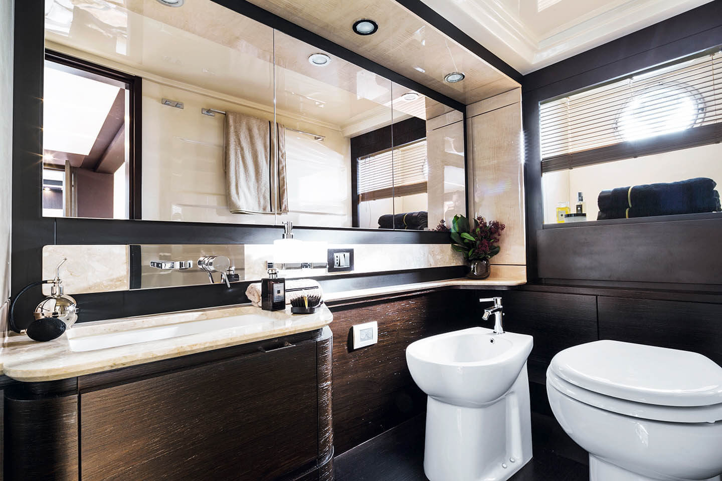 68 FT Azimut