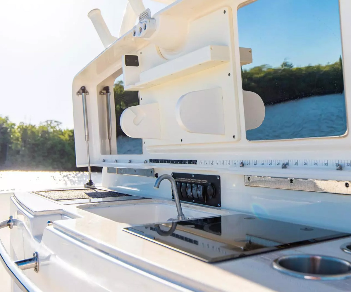 37 ft Boston Whaler