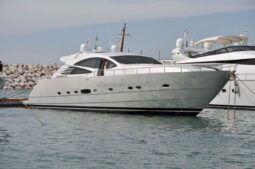 2006 Pershing 76 77ft