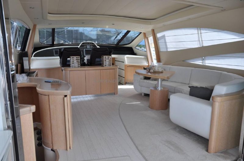 2006 Pershing 76 77ft