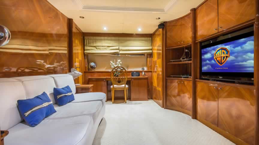 100 ft Azimut