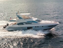 66 ft Azimut Lux