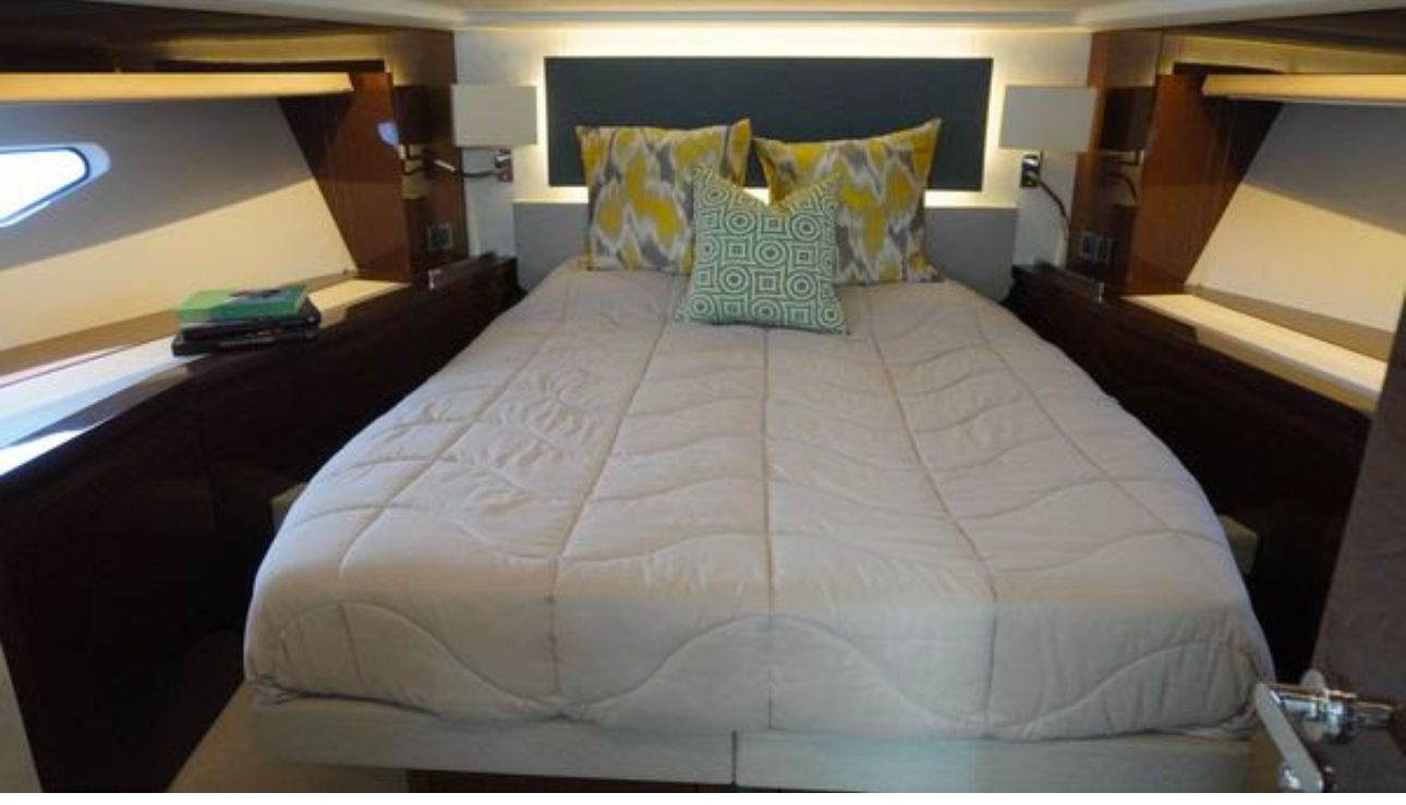 60 FT Prestige Flybridge