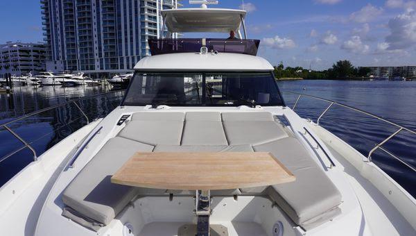 60 FT Prestige Flybridge