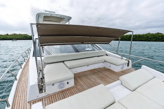 70’ Azimut Grand