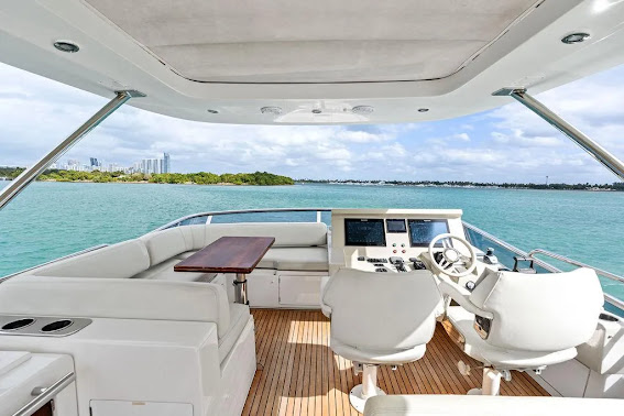 70’ Azimut Grand