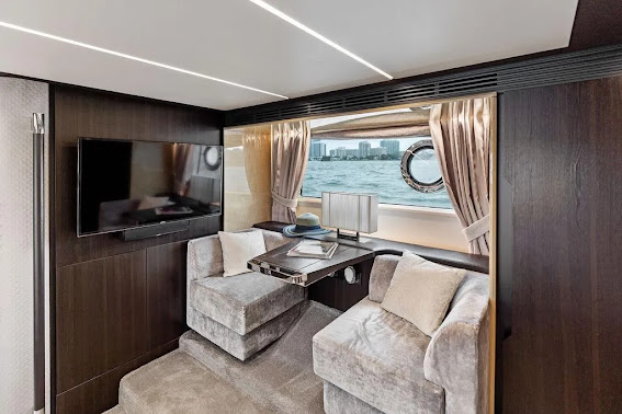 70’ Azimut Grand