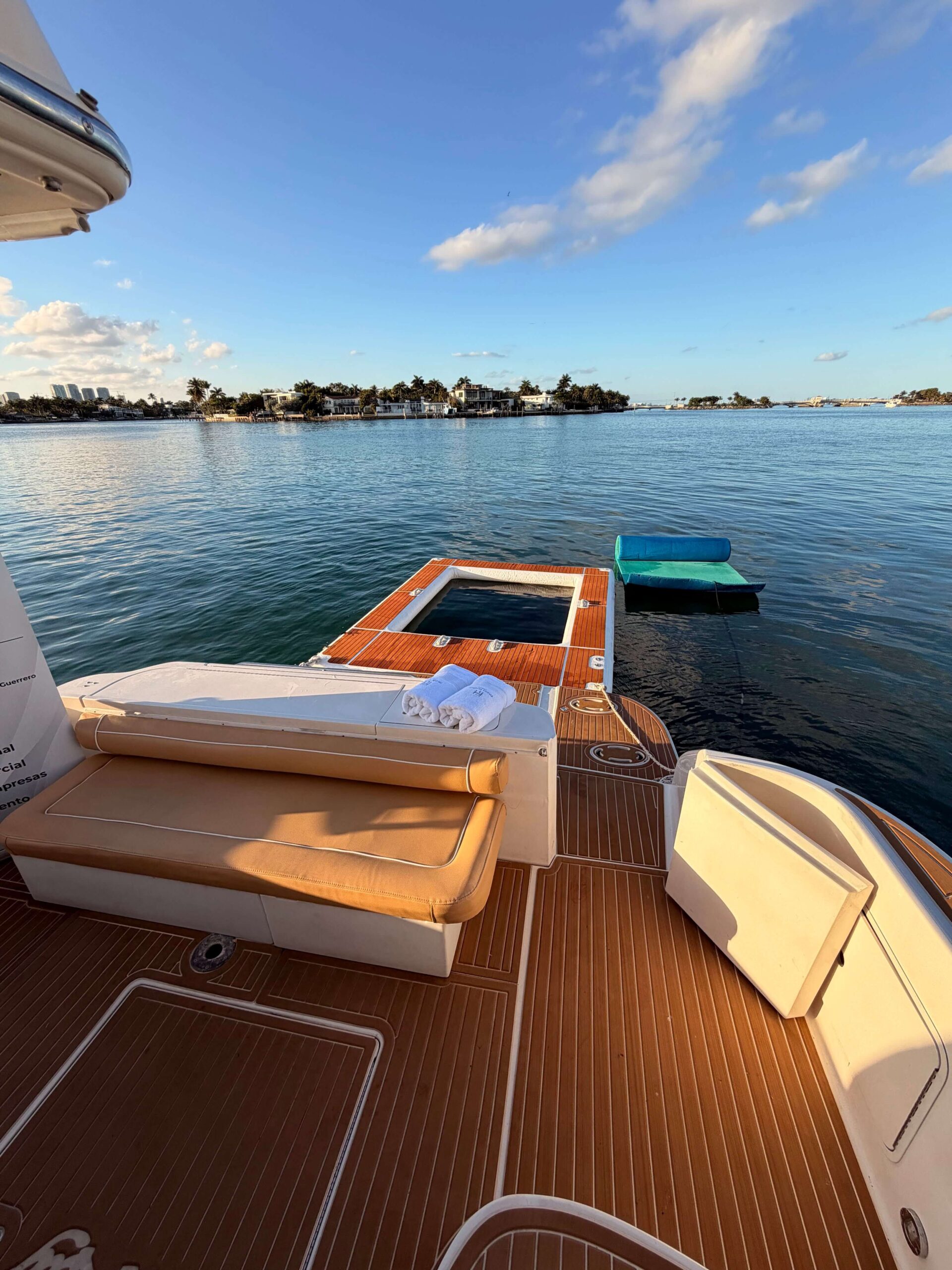 44′ Sea Ray  SEADUCTION