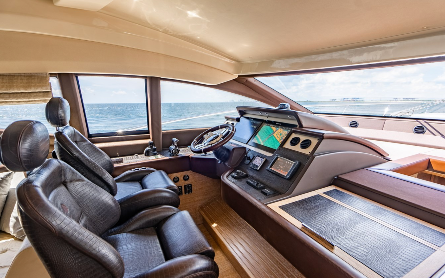 Azimut 70 Flybridge
