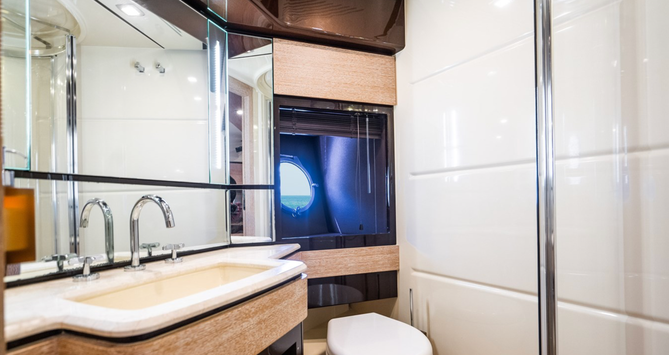 Azimut 70 Flybridge