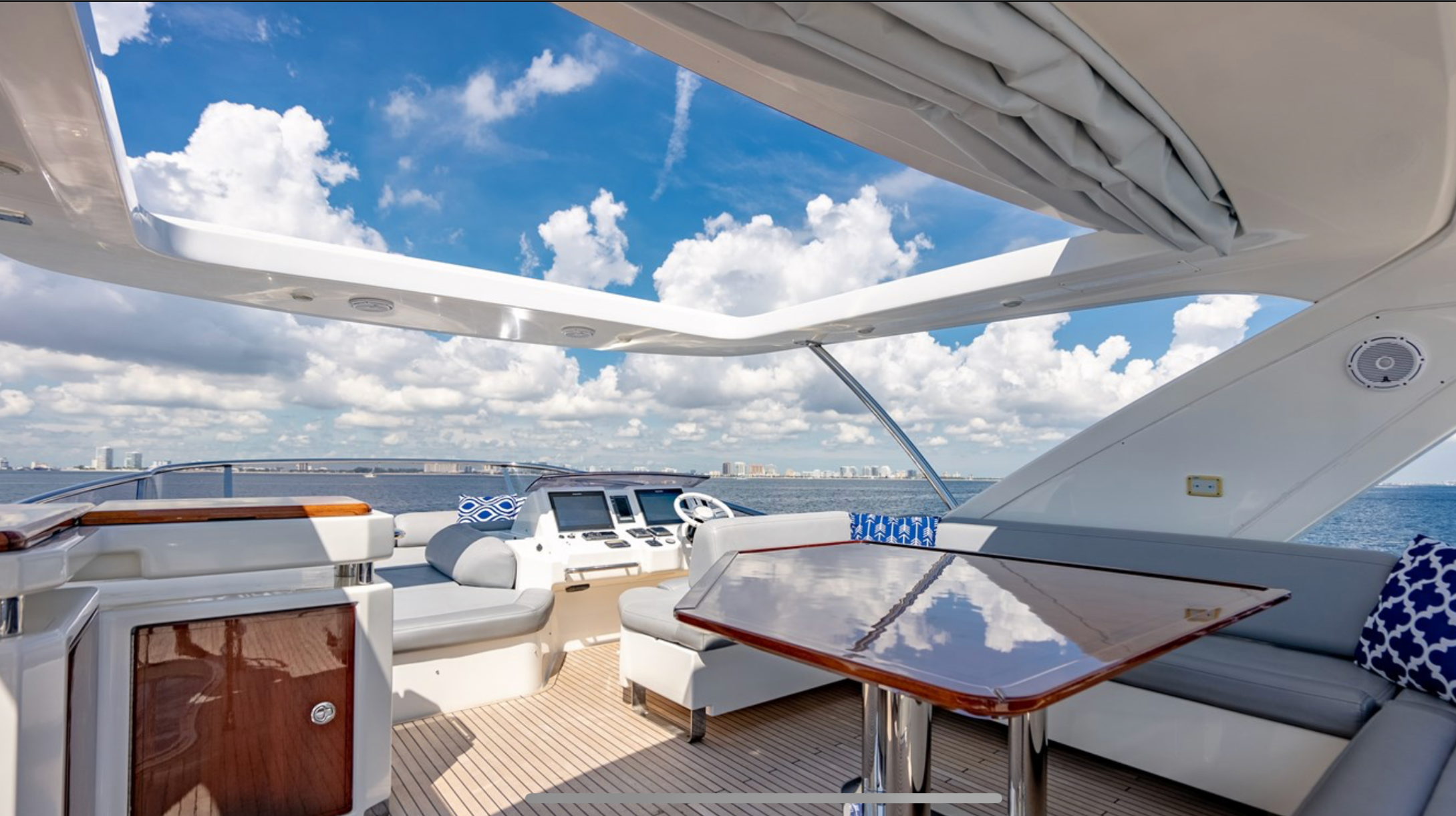 Azimut 70 Flybridge