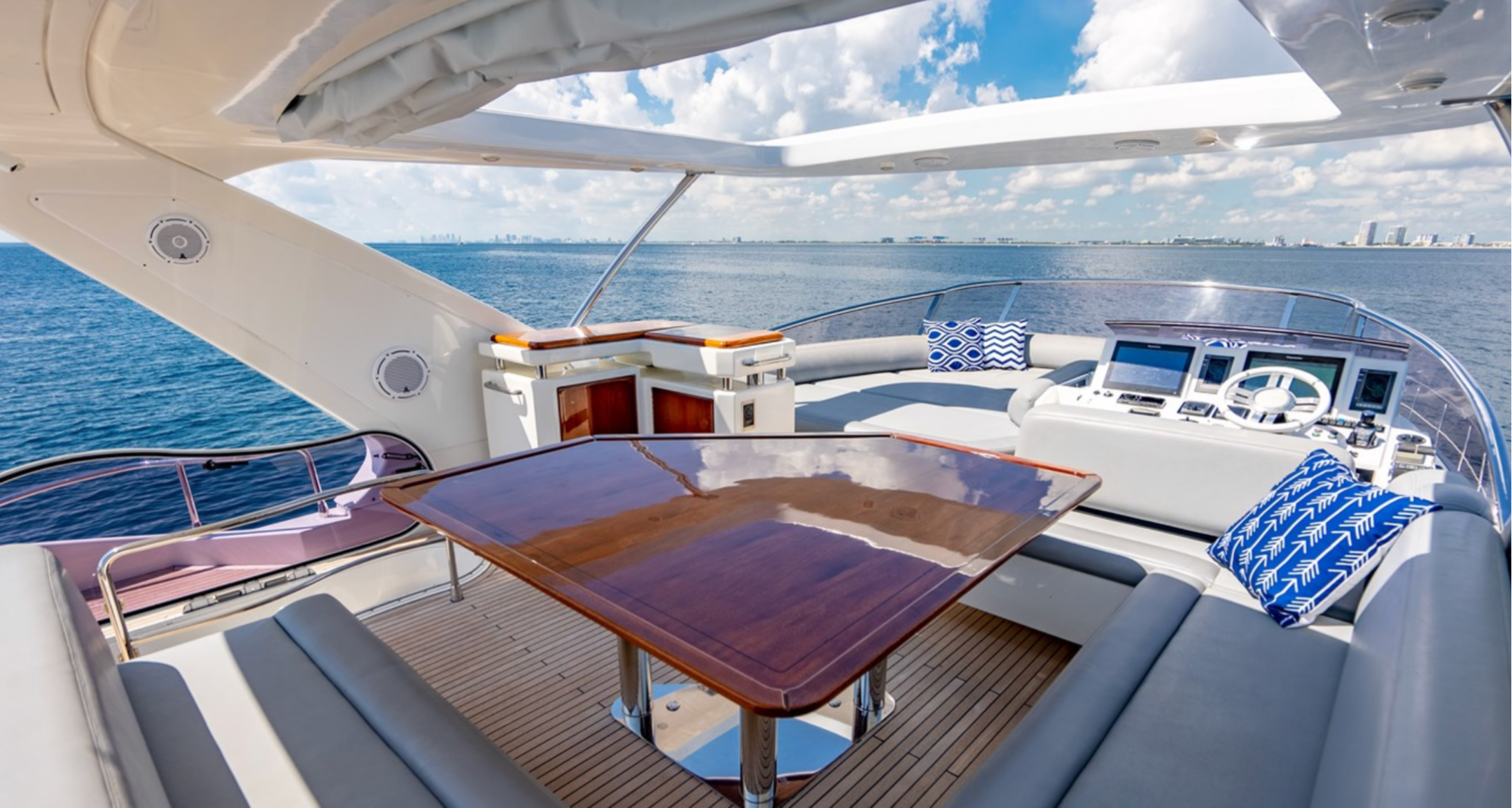Azimut 70 Flybridge