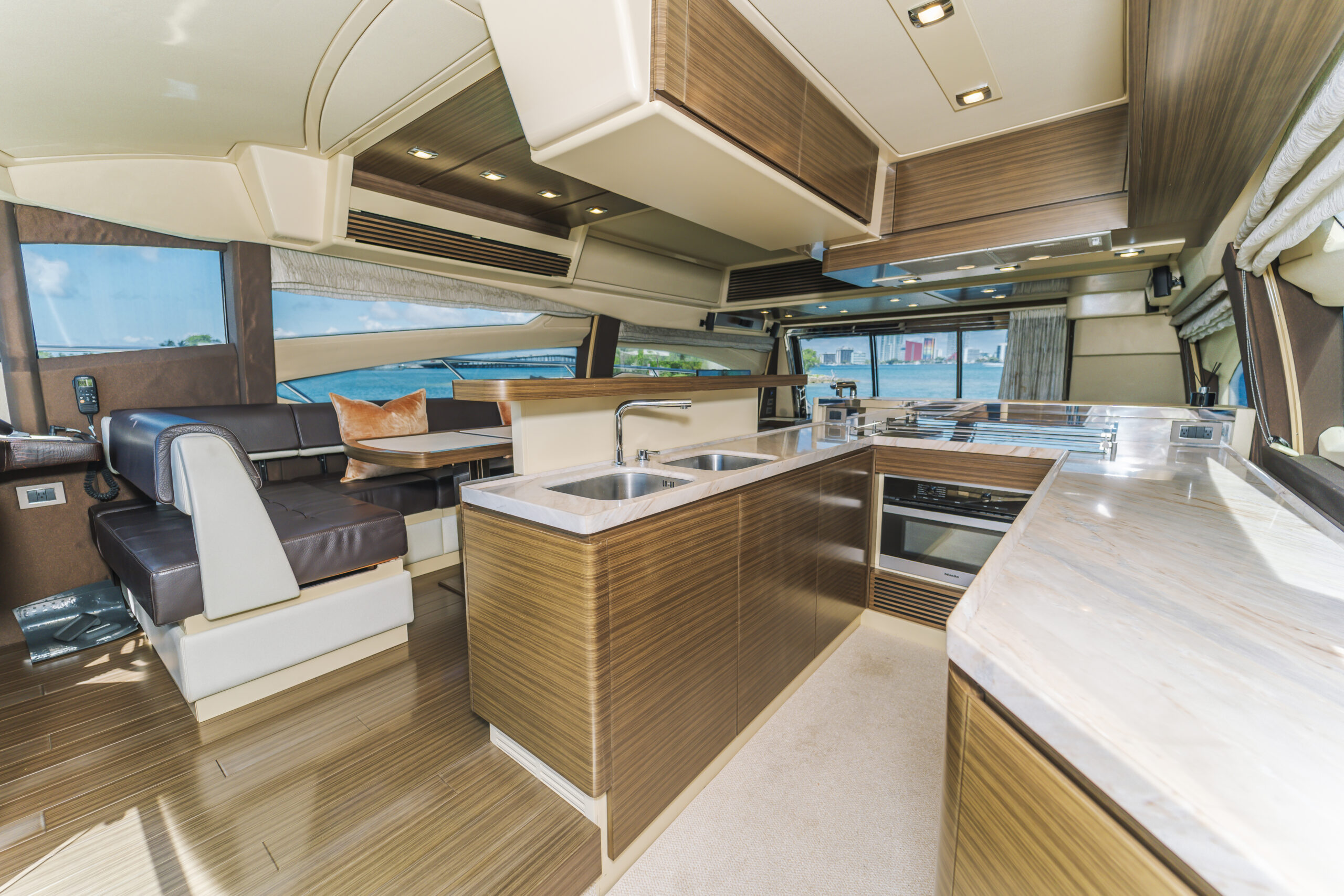 66 ft Azimut Premium