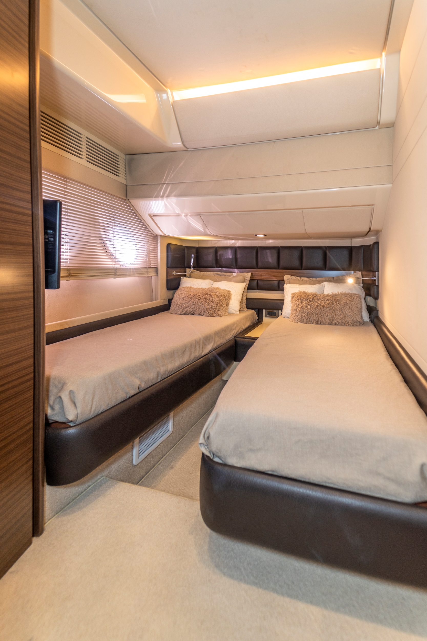66 ft Azimut Premium