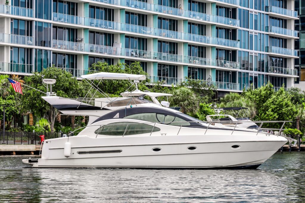 45 ft Azimut