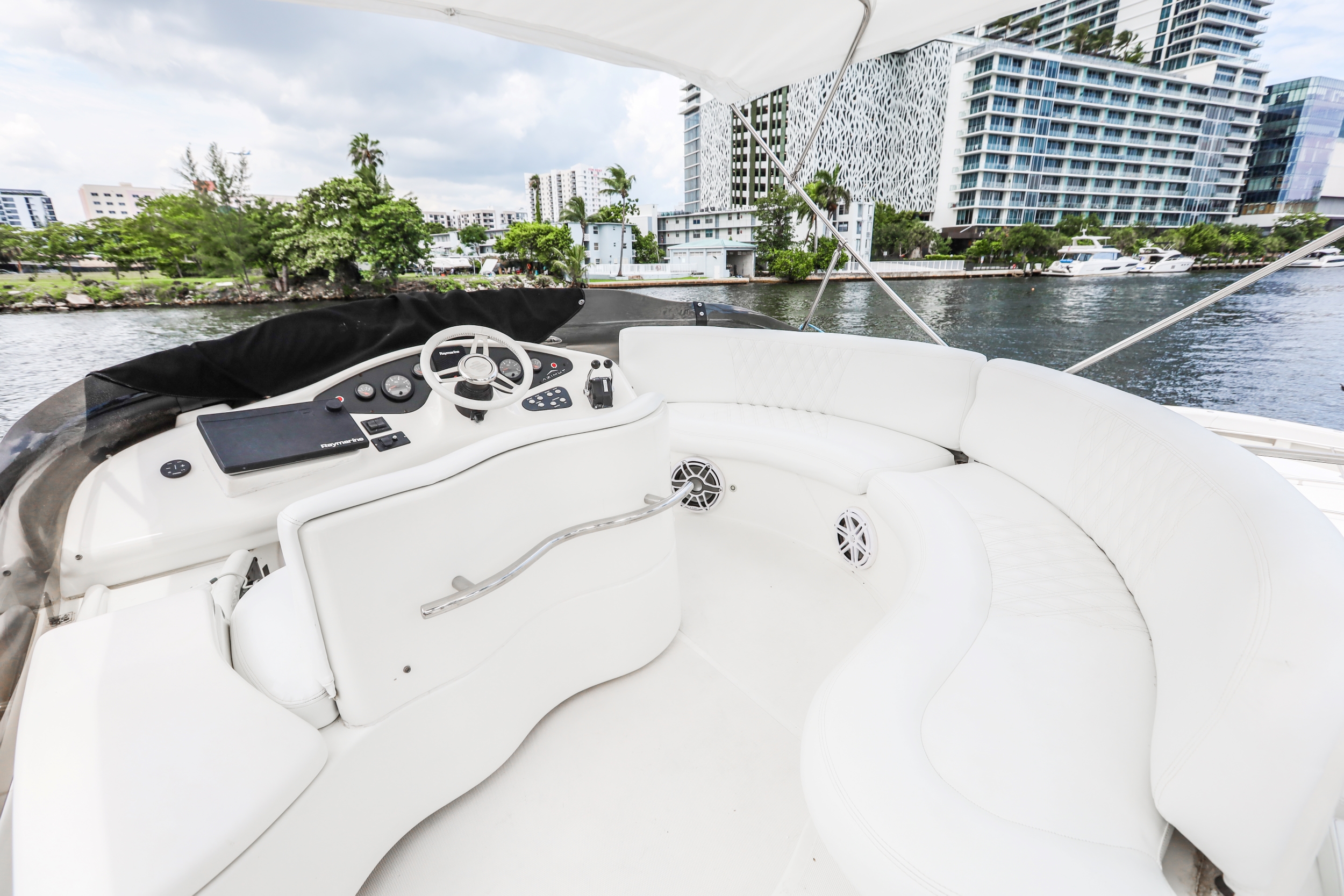 45 ft Azimut