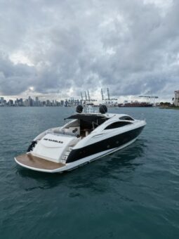 82FT SUNSEEKER PREDATOR